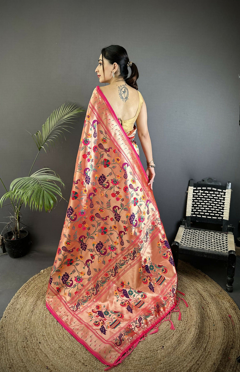 Joban Fashion Reddish Pink Peacocks Flowers & Leaves Soft Silk Paithani Saree