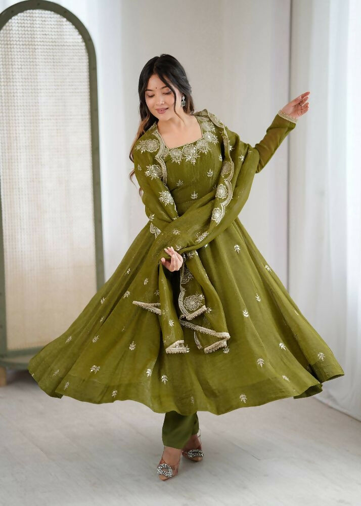 Teeya Creation Mehendi Color Crunchy Silk Embroidery Work Wedding Wear Gown