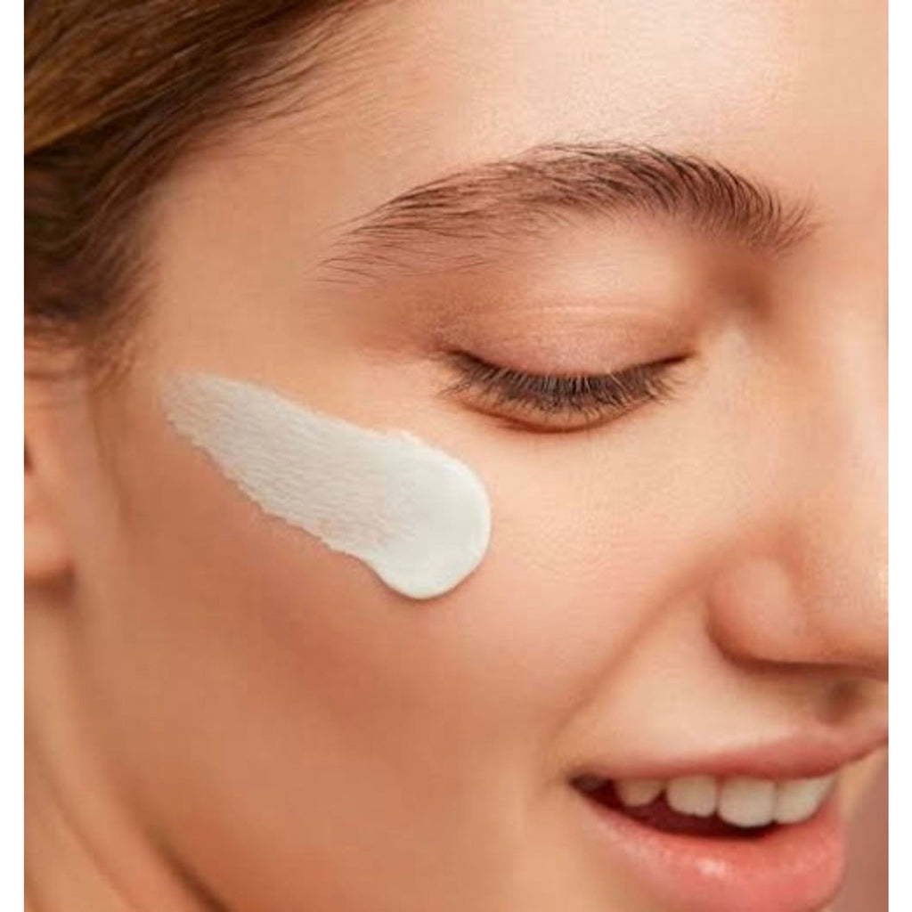 GLAMOUR WORLD AYURVEDIC Glow Bright Gel Moisturiser