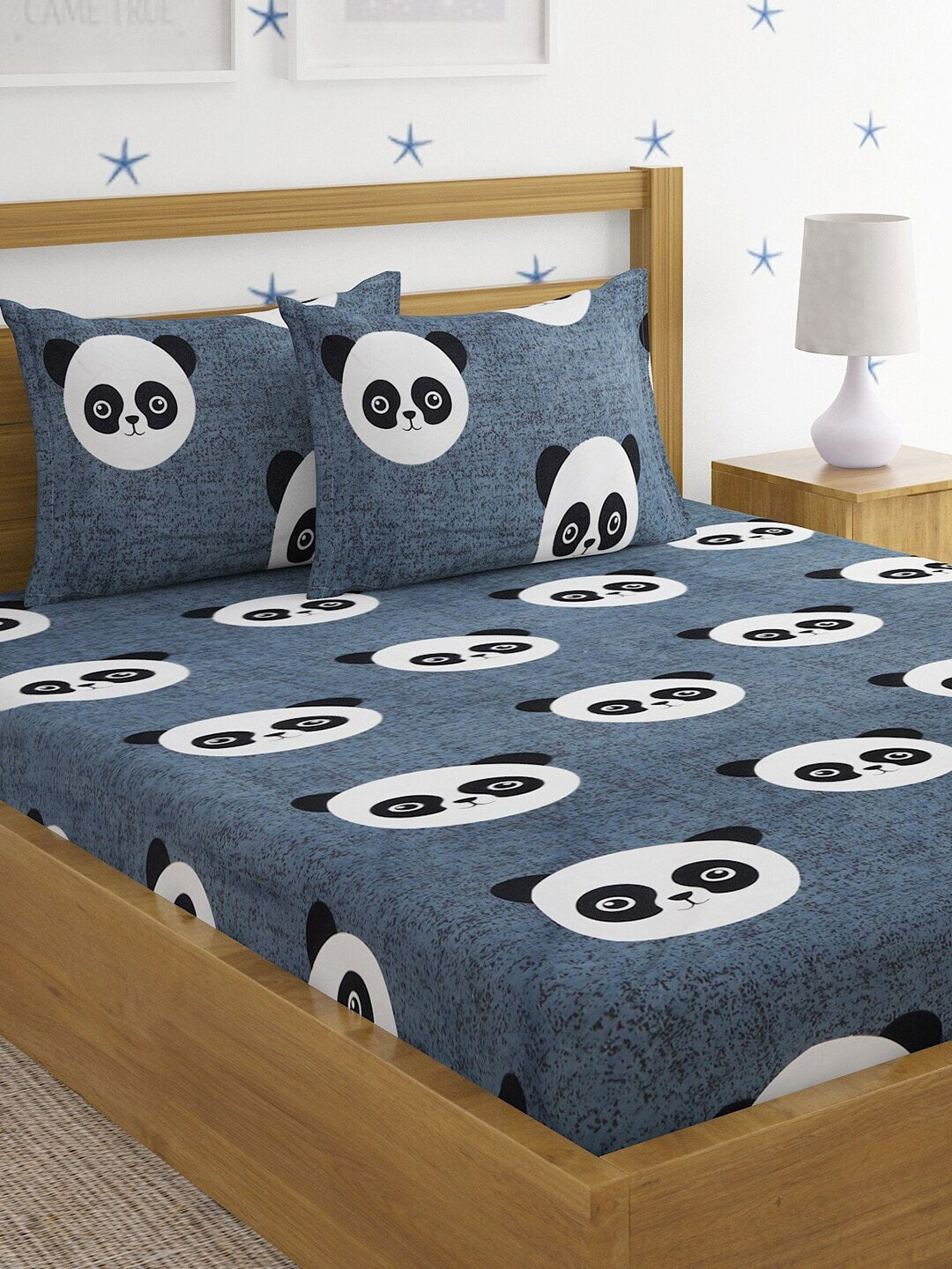 Home Sizzler Grey & White Graphic 144 TC Bedsheet with Pillow Covers