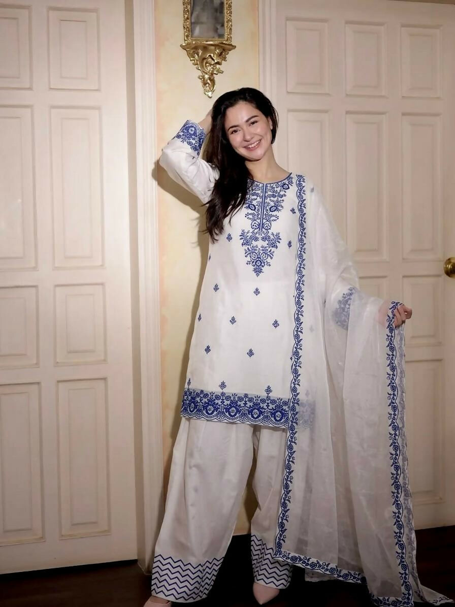 Teeya Creation Womens Trendy Stylish Embroidery Thread Work Blue Kurta Set