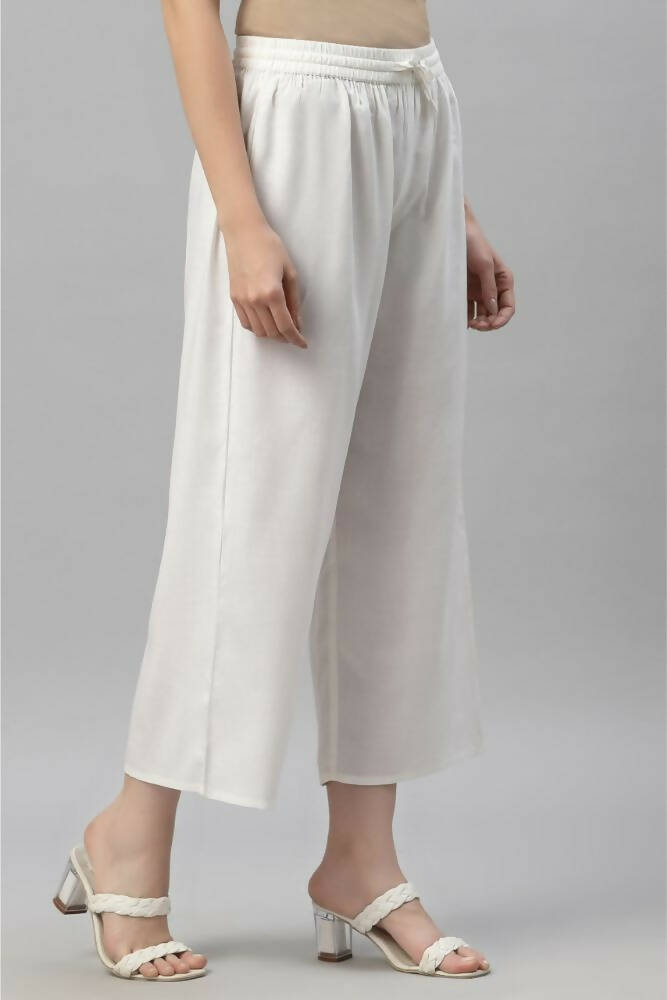Juniper Women's White Rayon Straight Solid Pant/Slim Pant