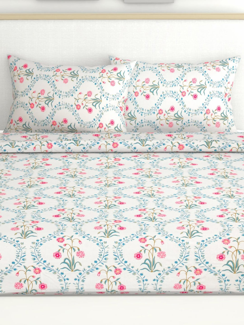 haus & kinder Blossoms Pink & White 186 TC Cotton Queen Bedsheet With 2 Pillow Covers