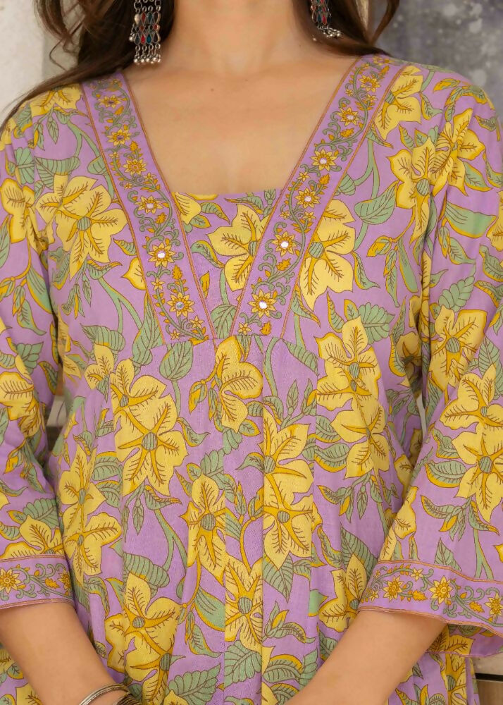 Jaimini Women Cotton Printed V-Neck 3/4 Sleeves Calf Length Flared Kurta Pant And Dupatta Set