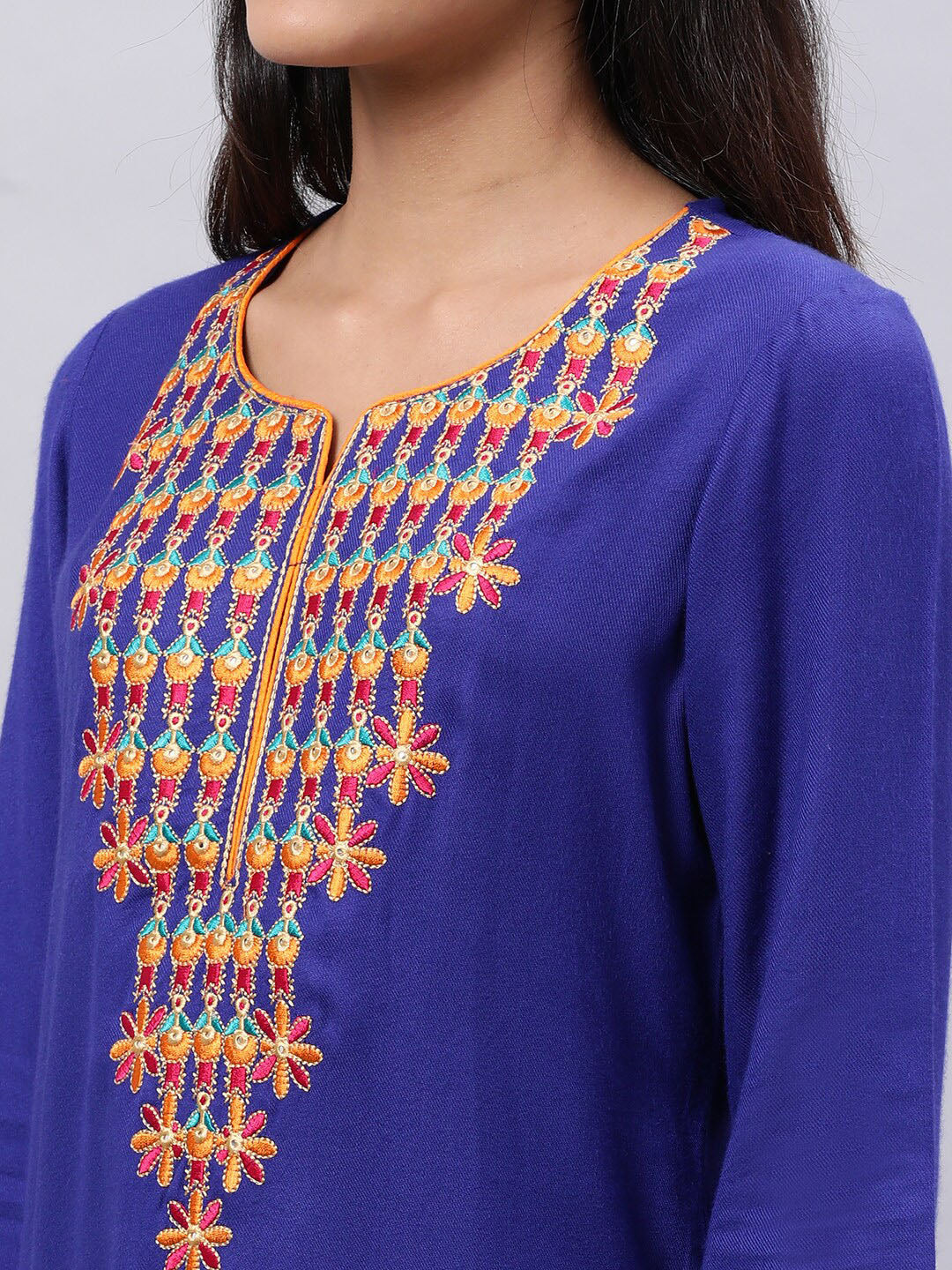 Souchii Women Beautiful Ethnic Motifs Yoke Design Mirror Work Kurta