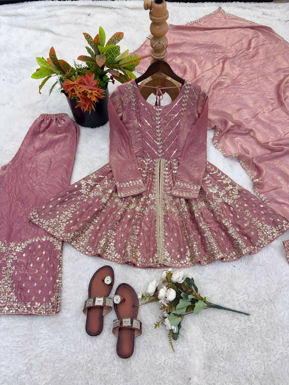 Teeya Creation New Womens Trendy Embroidery Sequence Work Pink Kurta Set