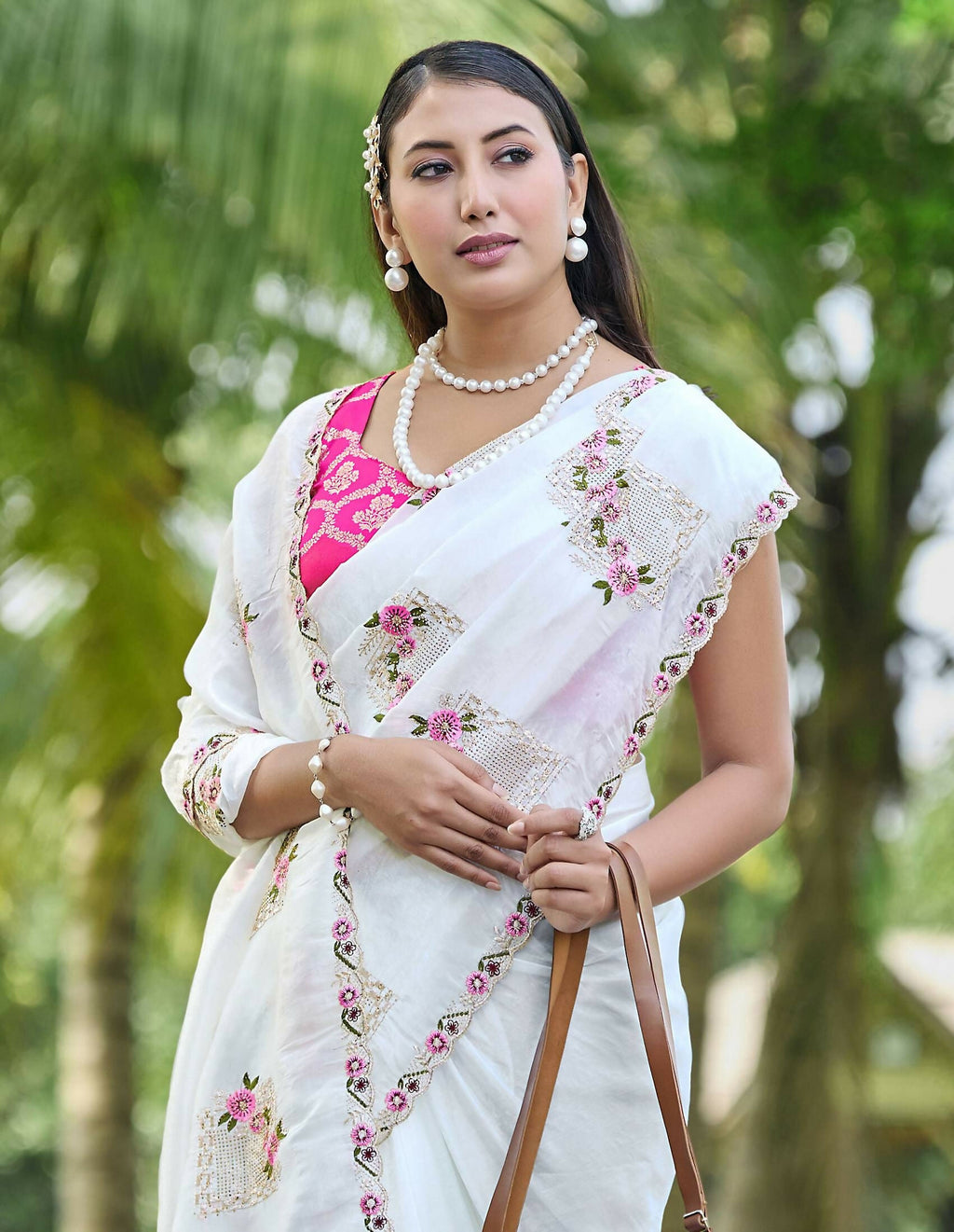 Teeya Creation White Color Pure Paper Silk Heavy Embroidery Work Wedding Wear Saree