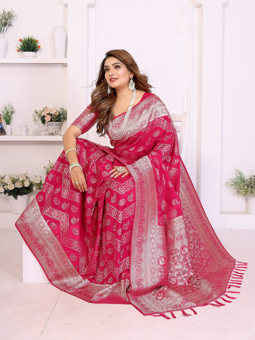 Aastha Fashion Magenta Georgette Silk Leheriya With Elegant Zari Weaving Saree