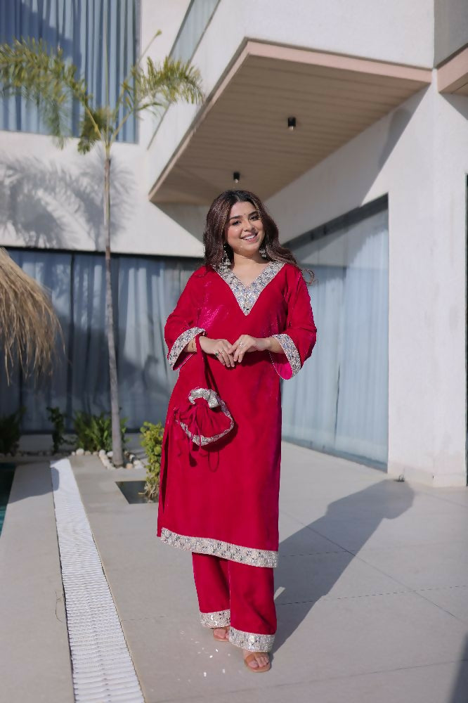 Joban Fashion Pink Kurta Set Velvet Sequins , Zari, Coding & Thread Embroidered work