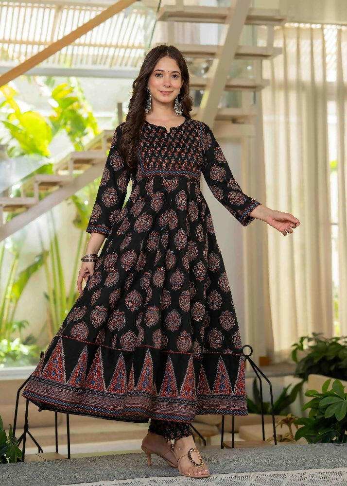 Jaimini Women Cotton Printed Round Neck 3/4 Sleeves Calf Length Flared Kurta Pant And Dupatta Set