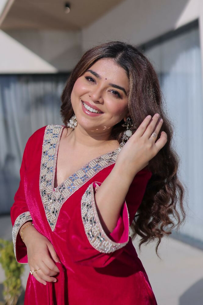 Joban Fashion Pink Kurta Set Velvet Sequins , Zari, Coding & Thread Embroidered work