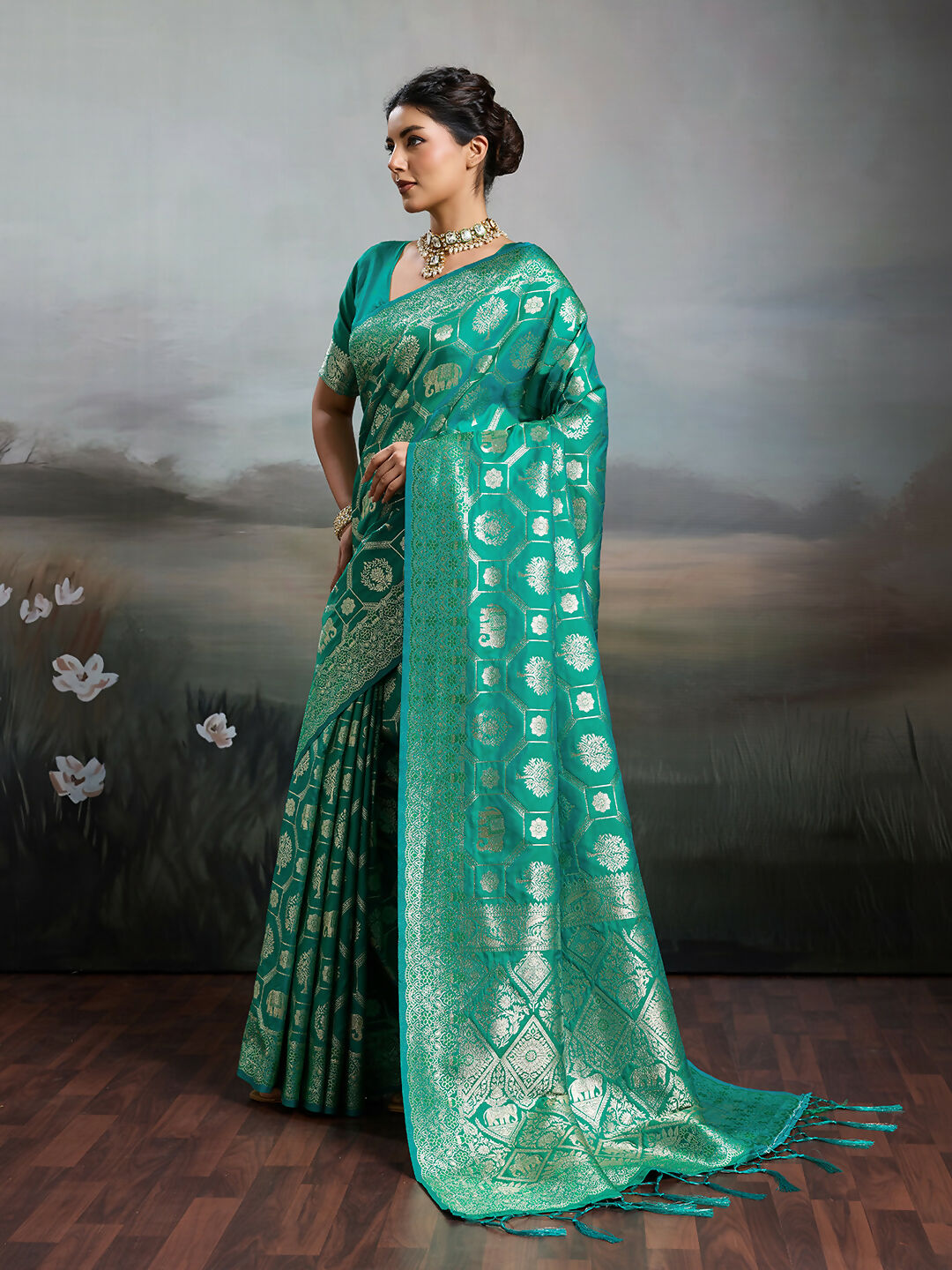 Shree Shyam Fashion Rama Green Silk Blend Saree