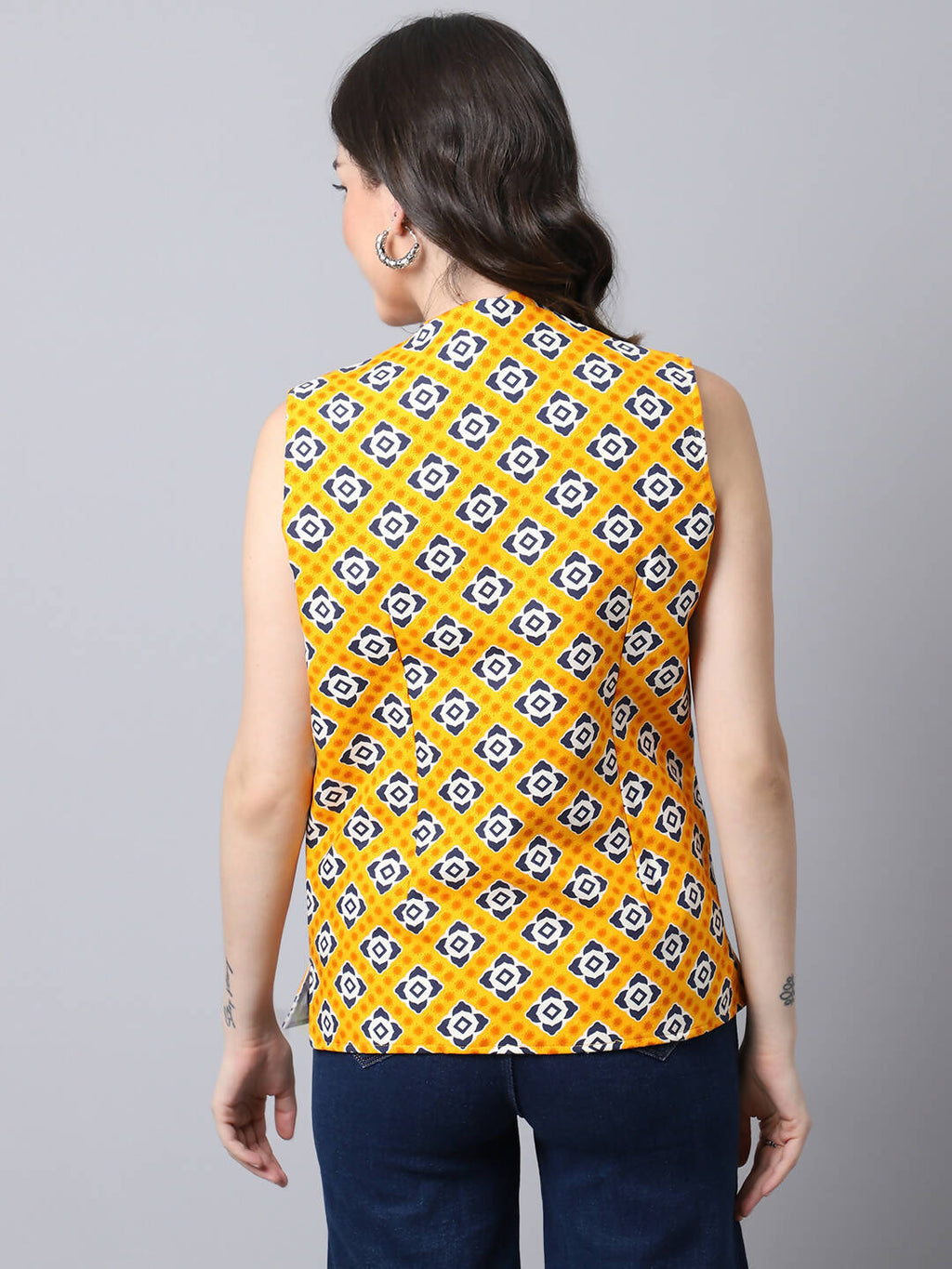 Even Apparels Yellow 100% Viscose Rayon Open Front Gillet