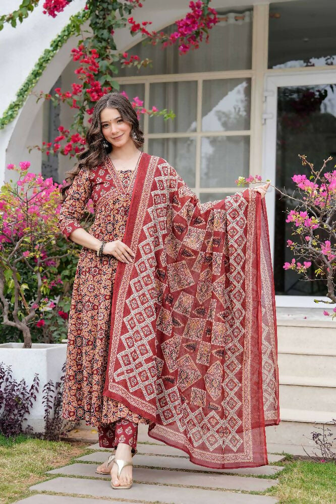 Jaimini Women Cotton Printed V-Neck 3/4 Sleeves Calf Length Flared Kurta Pant And Dupatta Set