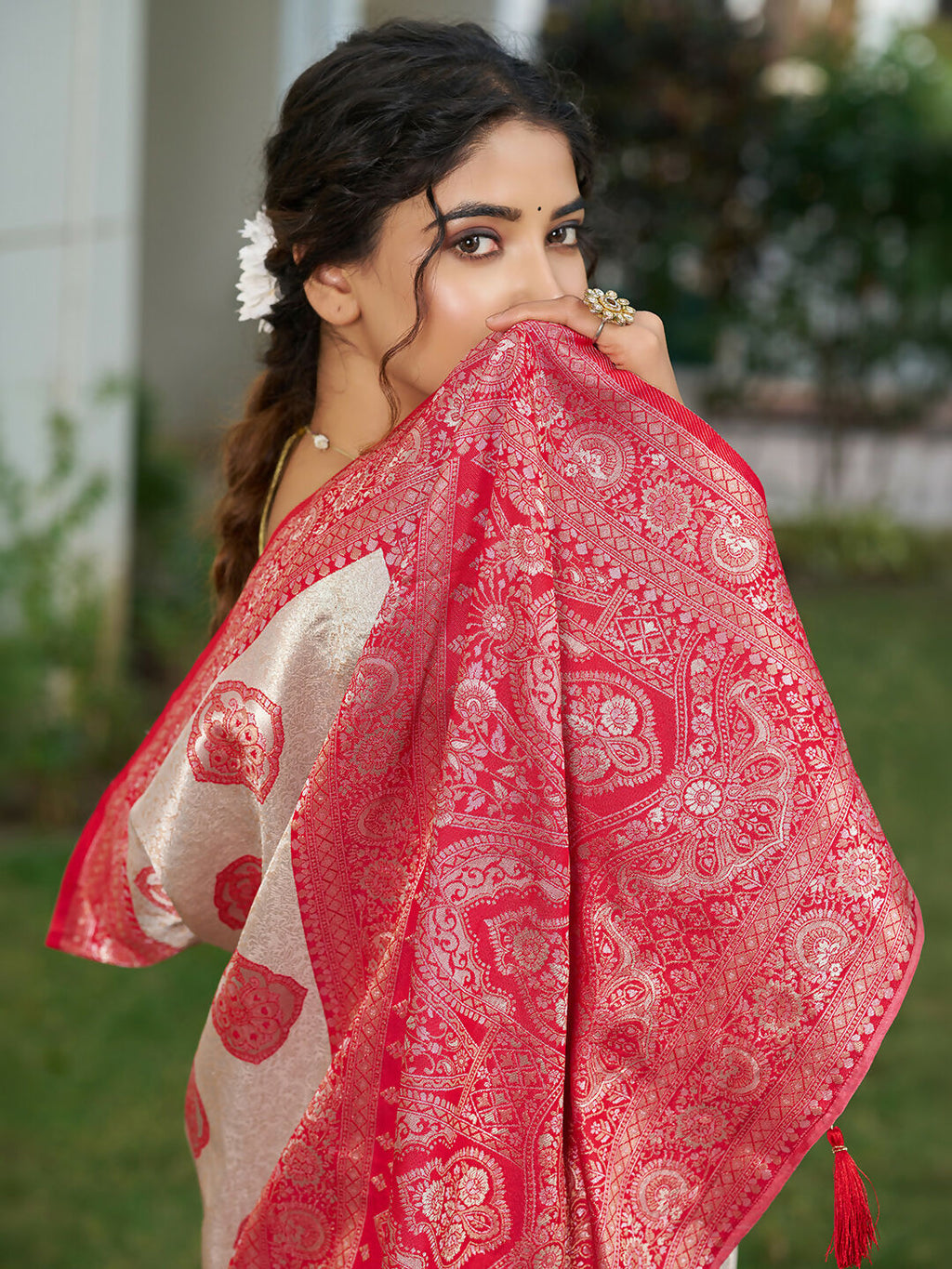 Shree Shyam Fashion Cream With Red Silk Blend Saree