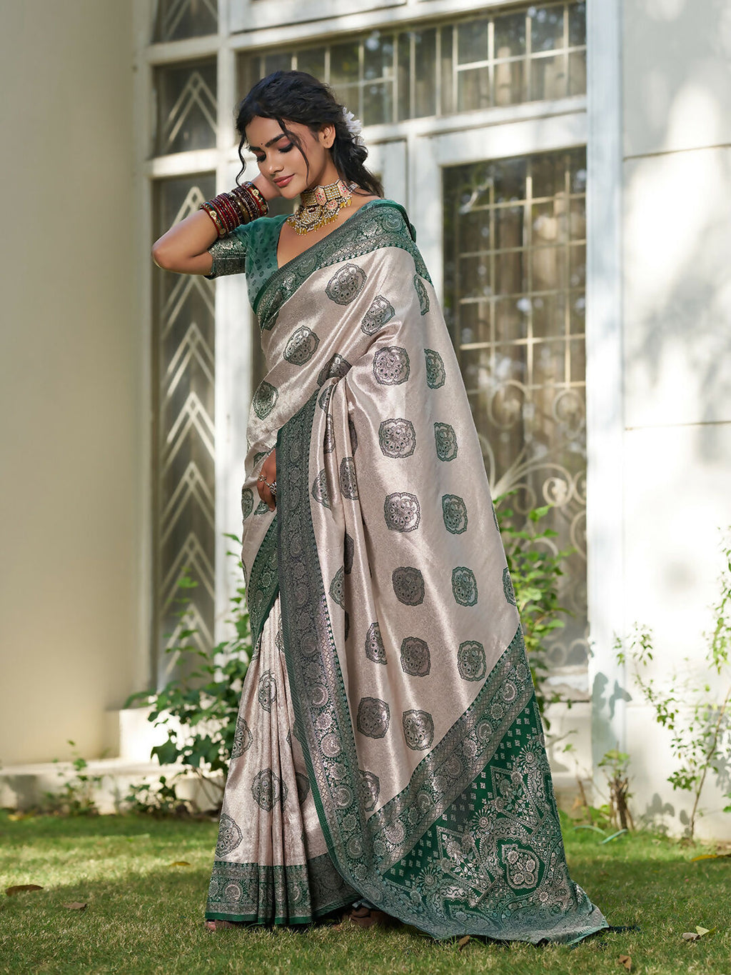 Shree Shyam Fashion Cream With Dark Green Silk Blend Saree