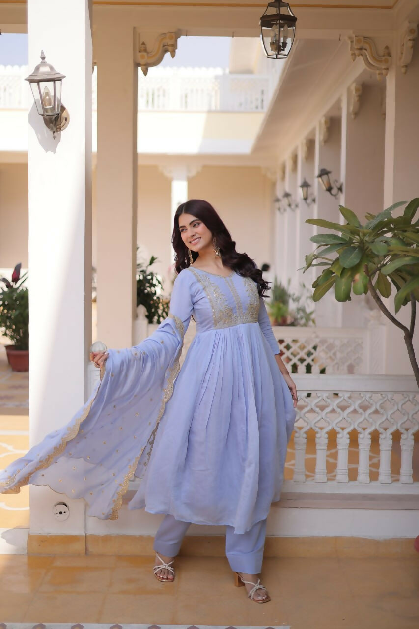 Teeya Creation Womens New Mul Chanderi With Beads Embroidery-Work Kurta Set