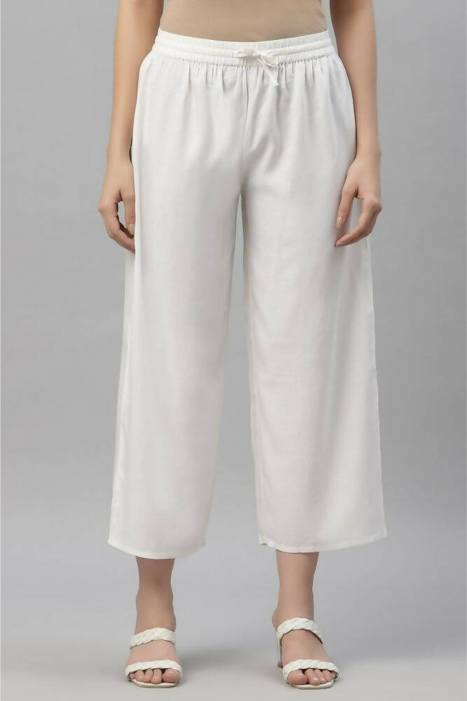 Juniper Women's White Rayon Straight Solid Pant/Slim Pant