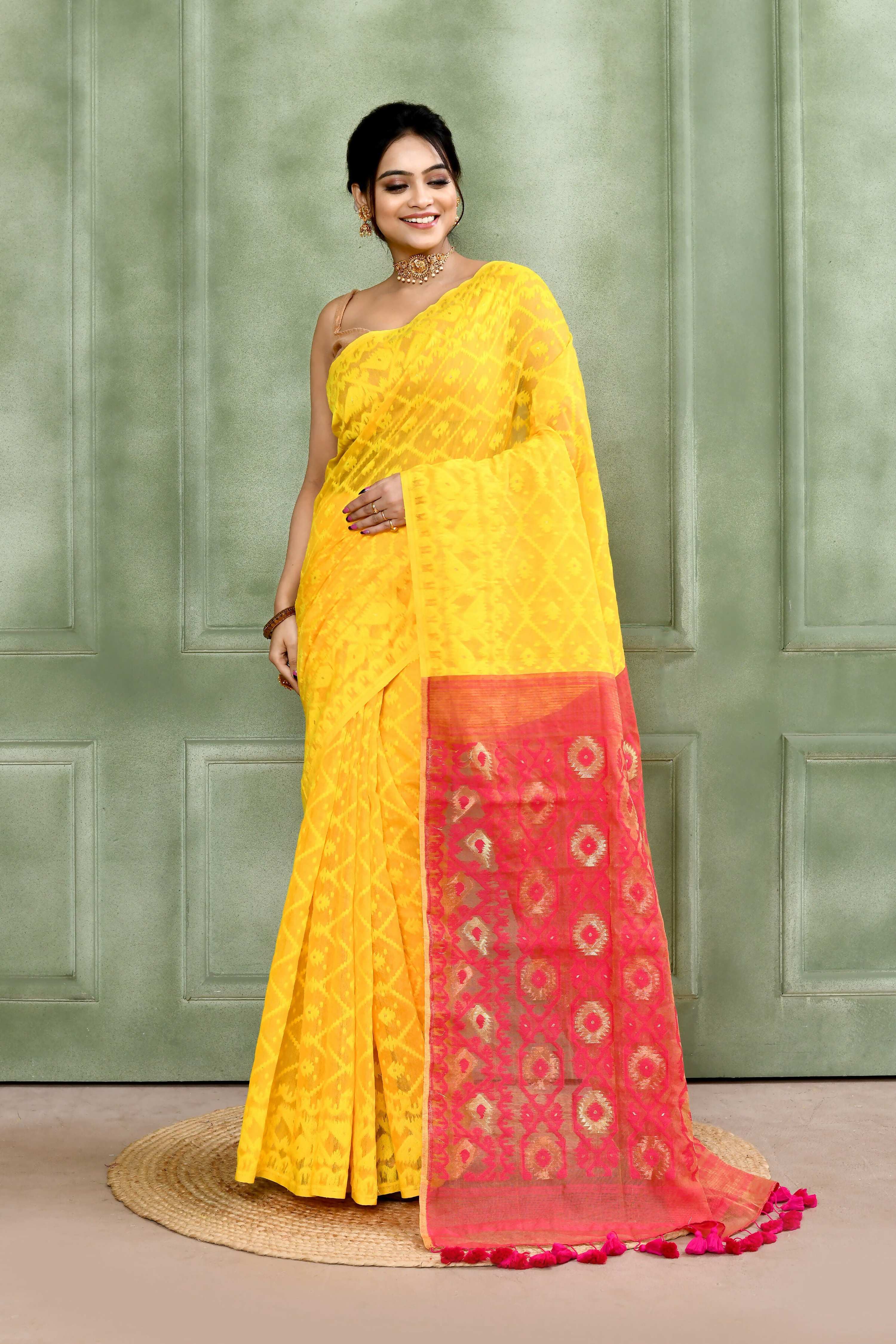 Piyari Fashion Women's Yellow Embellished Cotton Blend Jamdani Saree