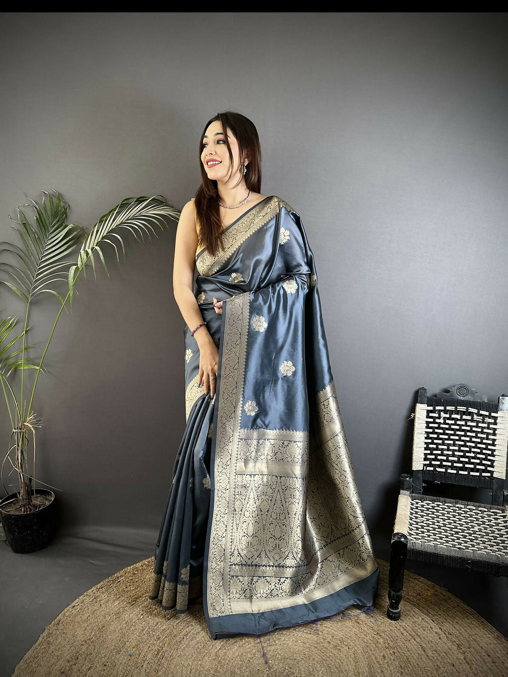 Joban Fashion Grey Floral Jacquard Woven Design Cotton Silk Banarasi Silk Saree