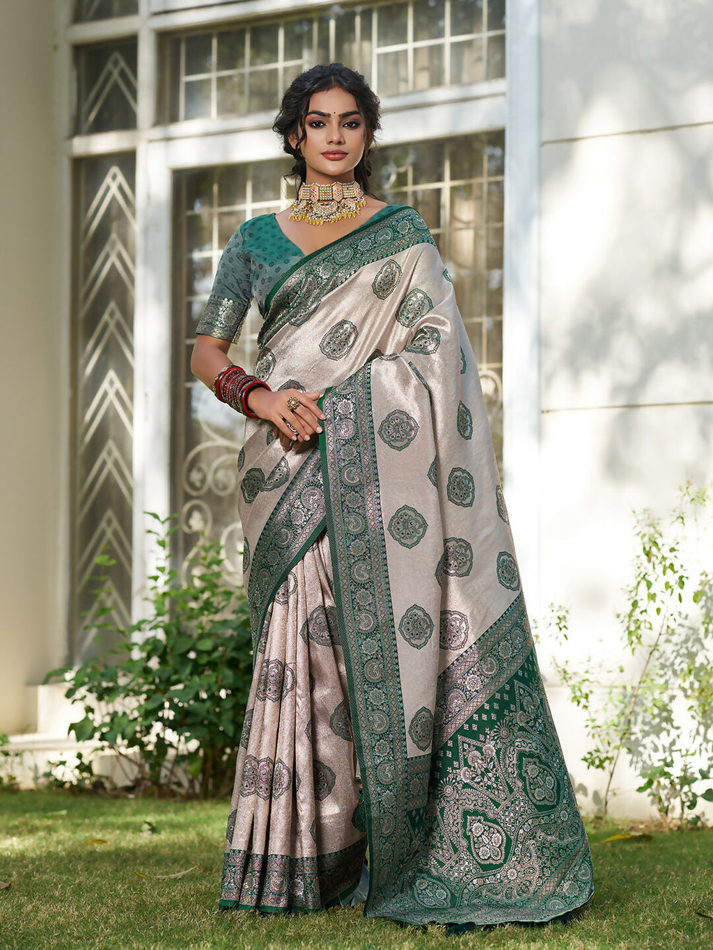 Shree Shyam Fashion Cream With Dark Green Silk Blend Saree