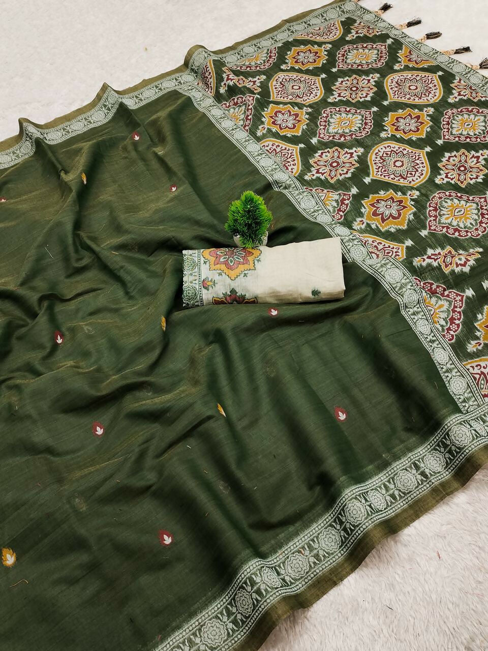 Vastranavya Green Muga Cotton Meenakari & Azarakh Pallu Saree with Contrast Blouse