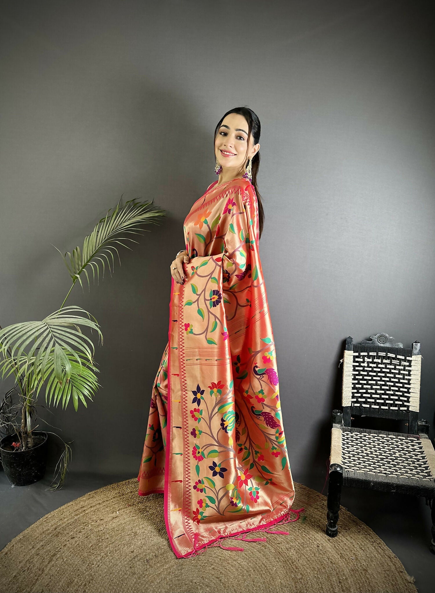 Joban Fashion Reddish Pink Peacock And Floral Soft Silk Paithani Saree