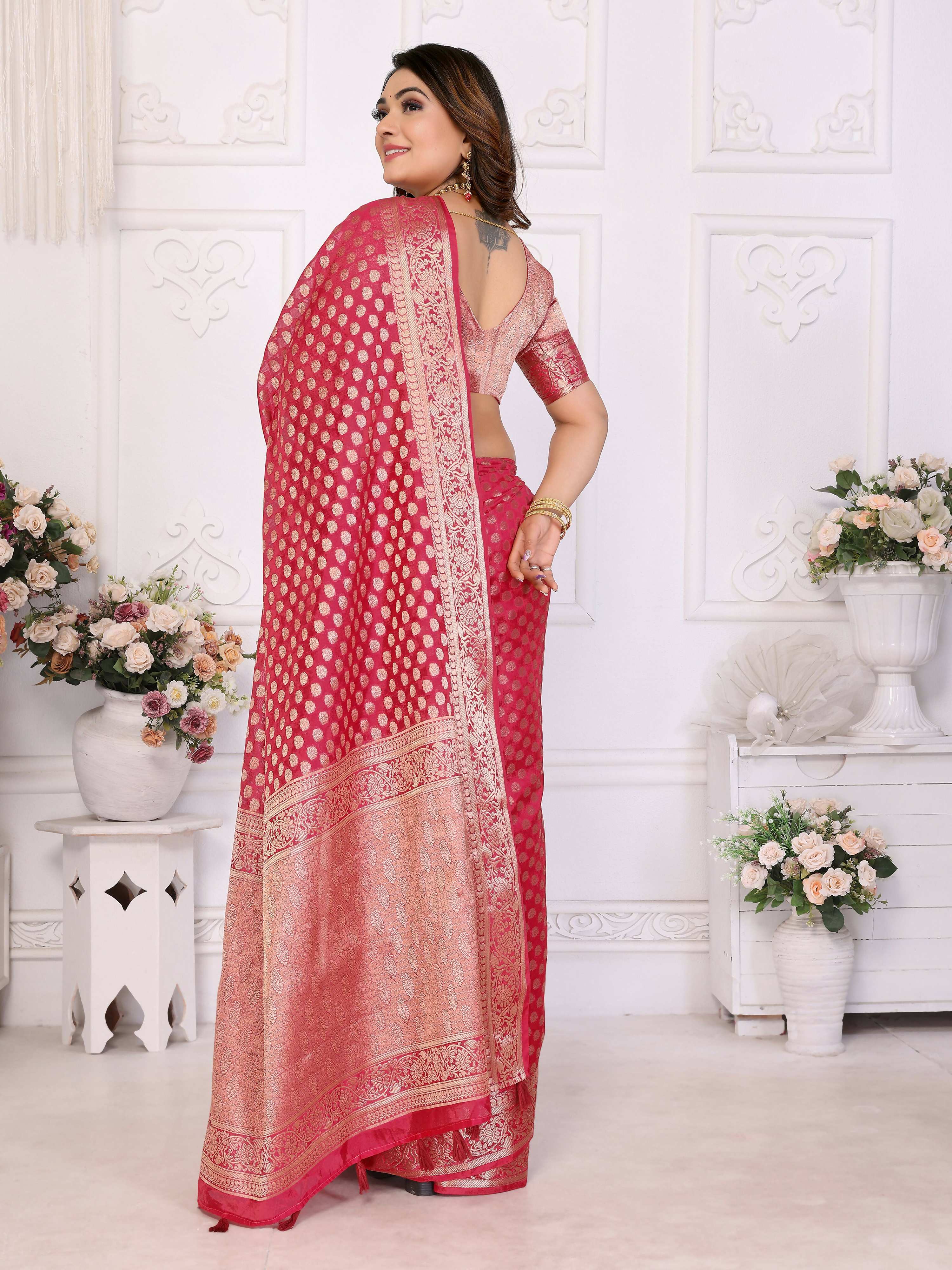 Aastha Fashion Magenta Organza Silk Weaving Saree