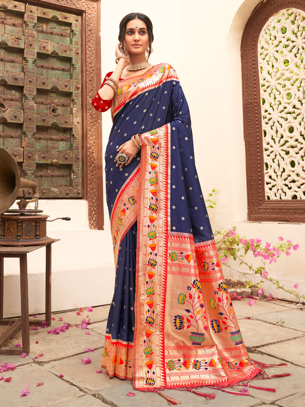 Anaita Navy Silk Saree With Blouse Piece