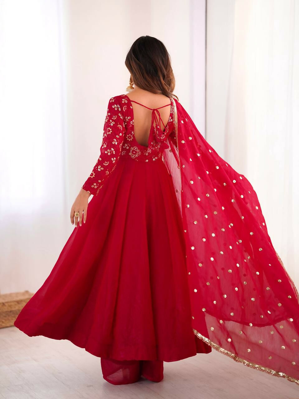 Teeya Creation New Trendy Stylish Elegant Finish With Full Flair Pink Gown Set