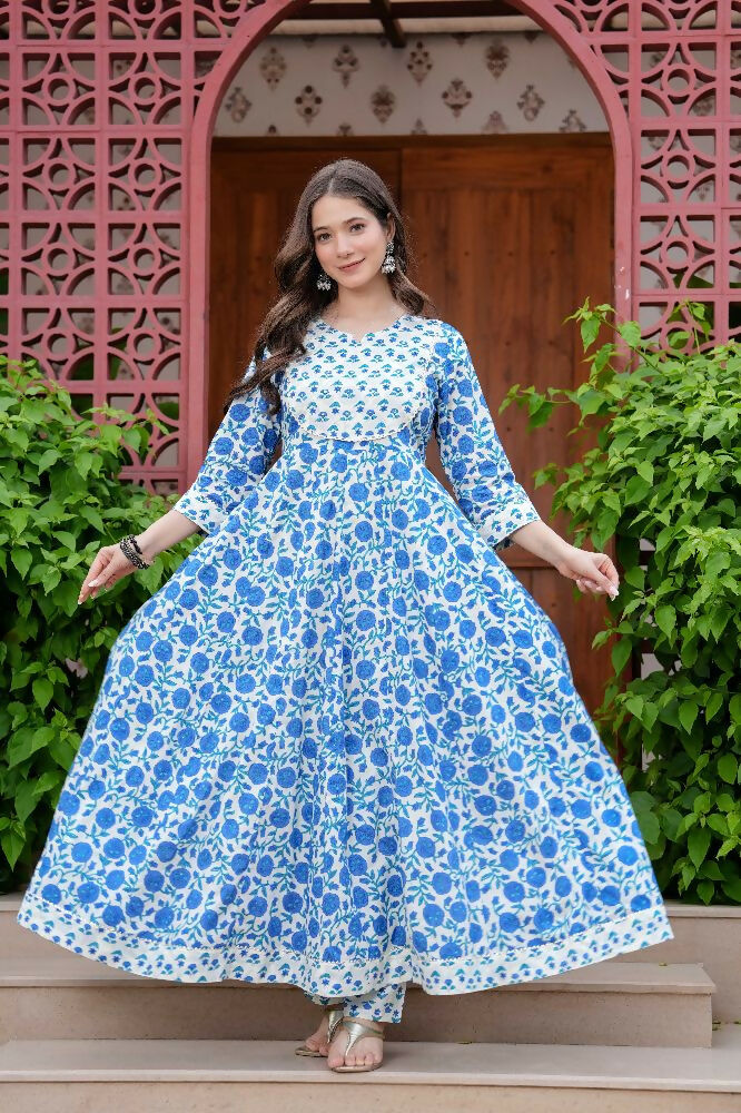 Jaimini Women Cotton Printed Round Neck Calf Length Flared Kurta Pant And Dupatta Set