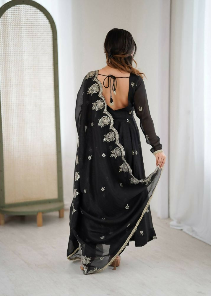Teeya Creation Black Color Crunchy Silk Embroidery Work Wedding Wear Gown