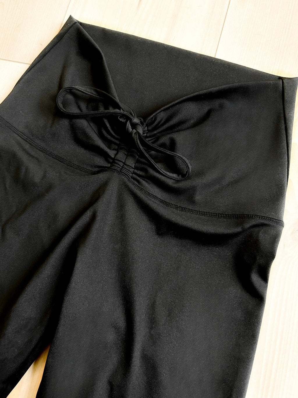 Curve & Contour Scrunch Compression Leggings