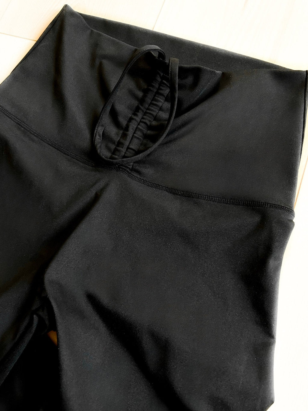 Curve & Contour Scrunch Compression Leggings