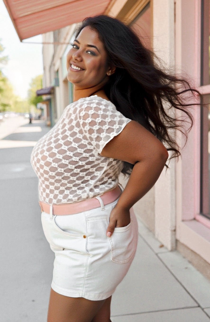 Sheer Daisy & Lace Short Sleeve Top