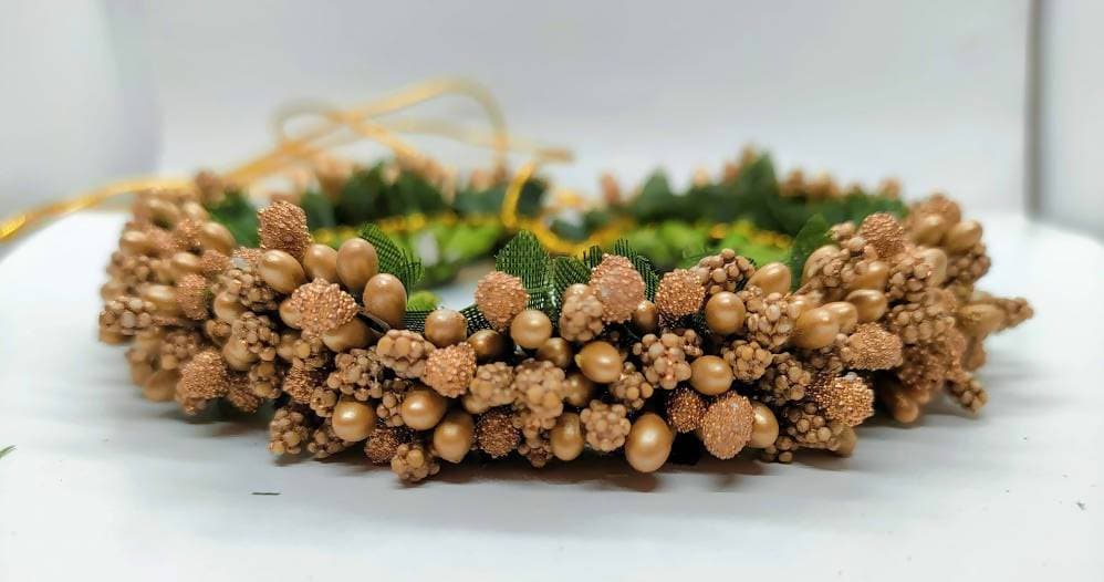 Gold Pollens Gajra
