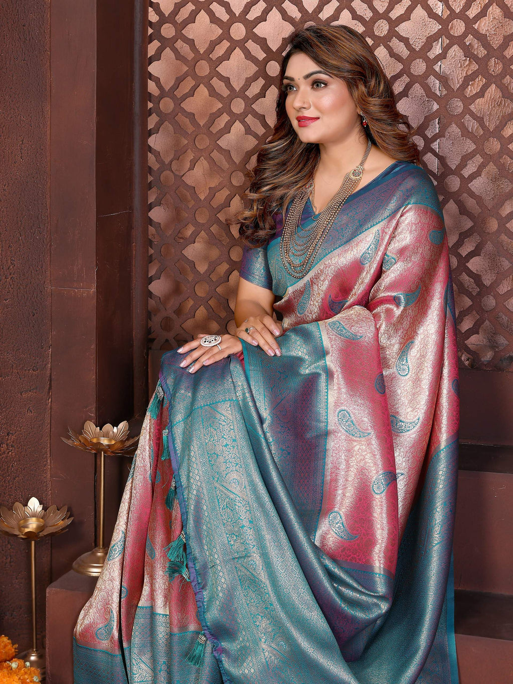Aastha Fashion Magenta Tissue Silk Weaving Saree