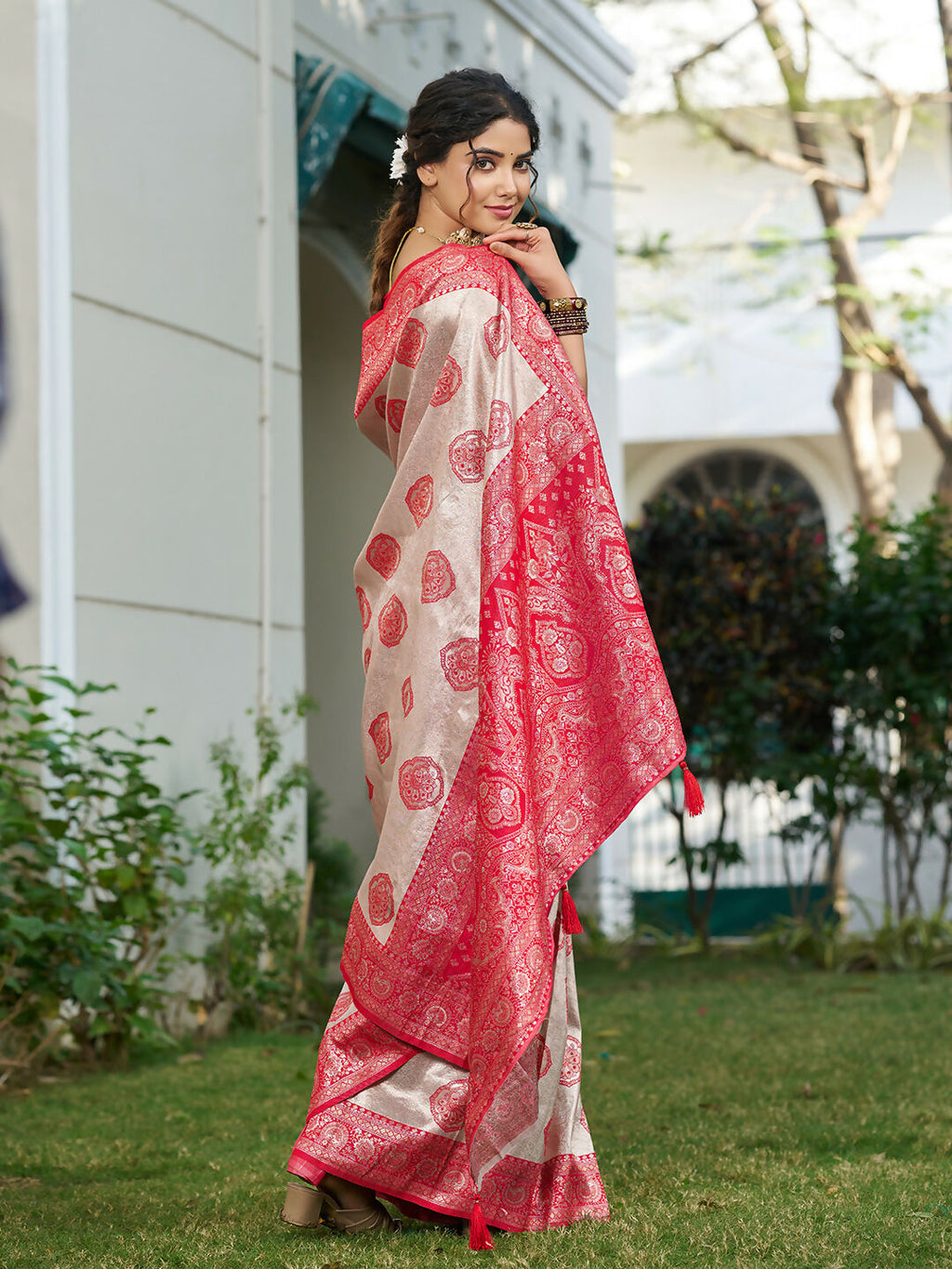 Shree Shyam Fashion Cream With Red Silk Blend Saree