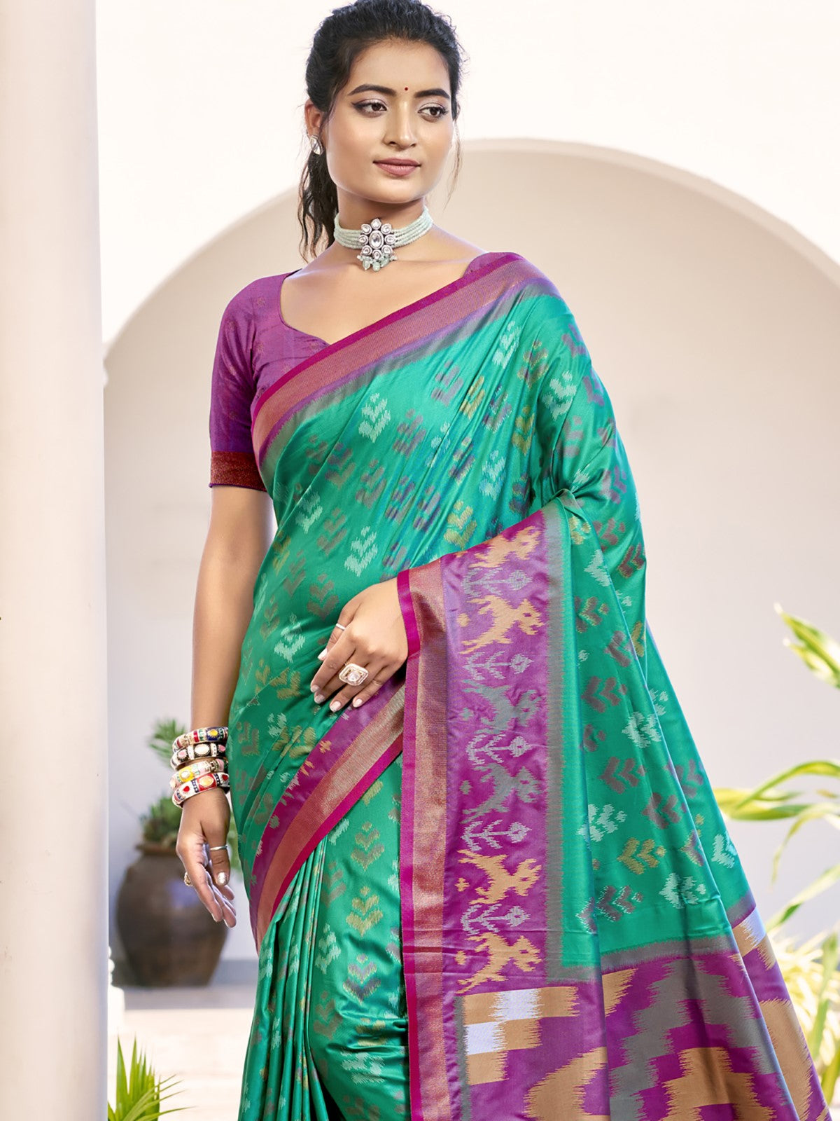 Anaita Sea Green Silk Saree With Blouse Piece