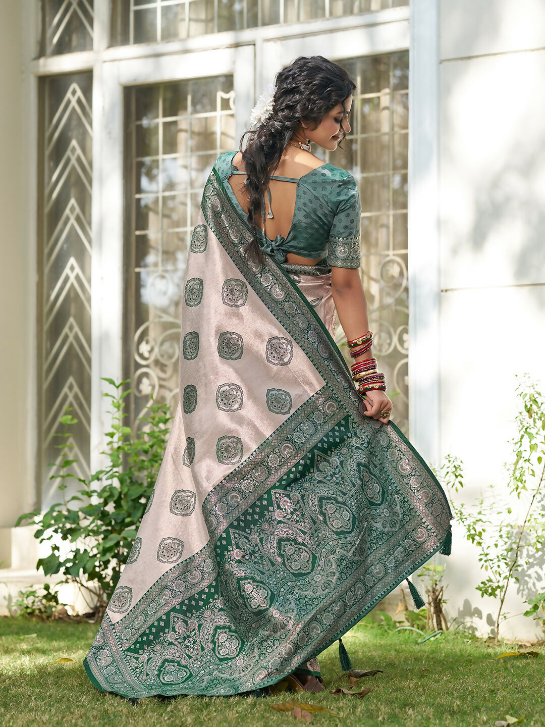 Shree Shyam Fashion Cream With Dark Green Silk Blend Saree