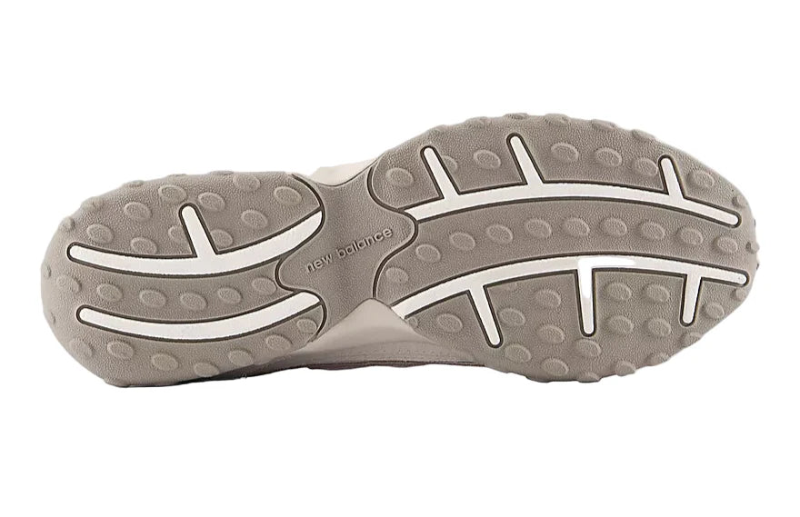 New Balance 204L Timberwolf Linen