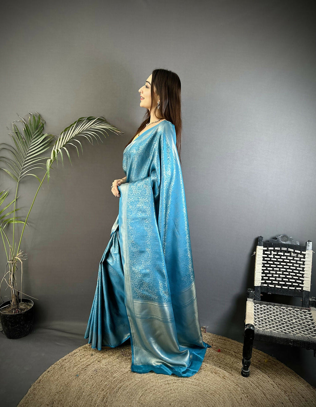 Joban Fashion Ocean Blue Floral Motifs & Ethnic Design Soft Satin Silk Kanchipuram Saree