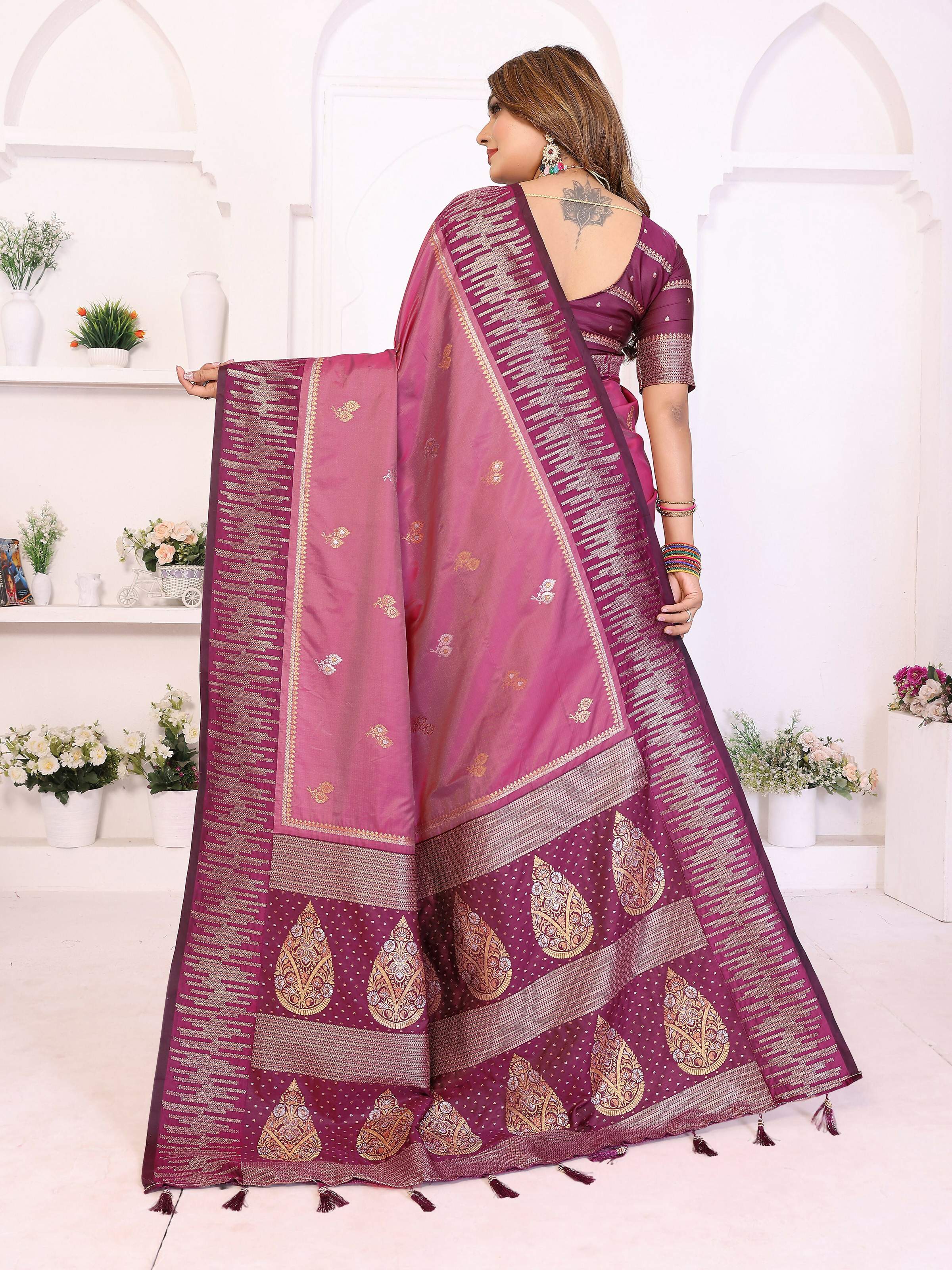 Aastha Fashion Magenta South Soft Silk Zari Weaving Saree