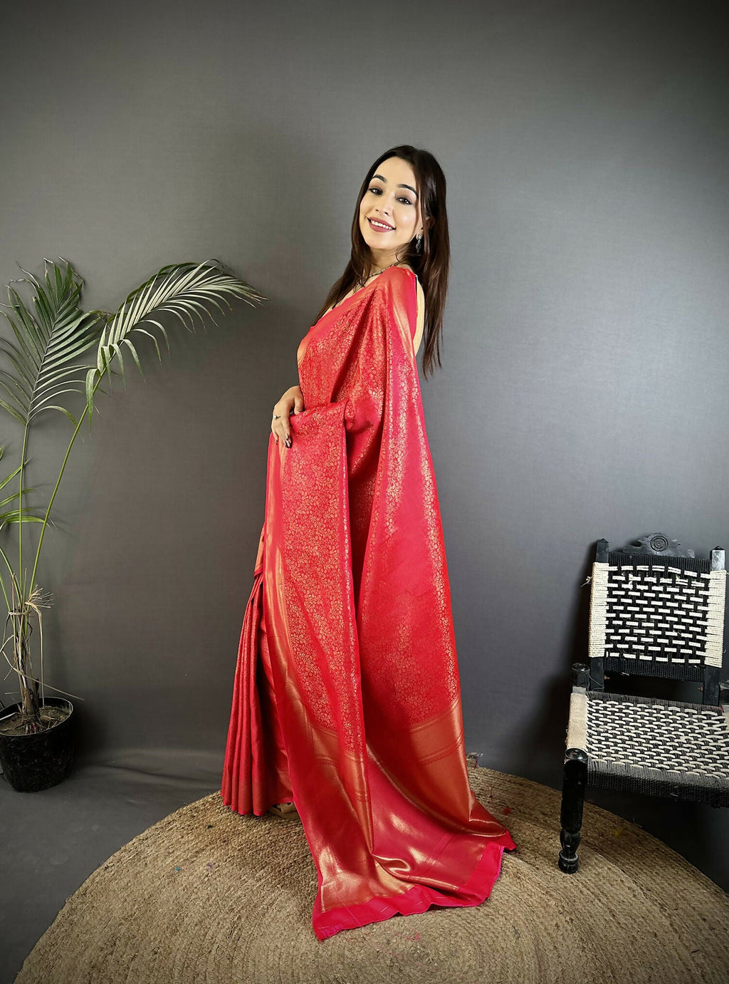 Joban Fashion Ruby Pink Floral Motifs & Ethnic Design Soft Satin Silk Kanchipuram Saree