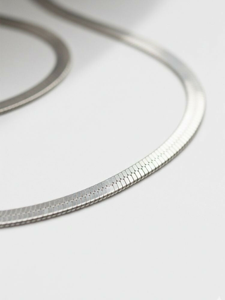 NVR Women German Silver Oxidised Chain