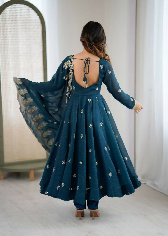 Teeya Creation Morepeach Color Crunchy Silk Embroidery Work Wedding Wear Gown