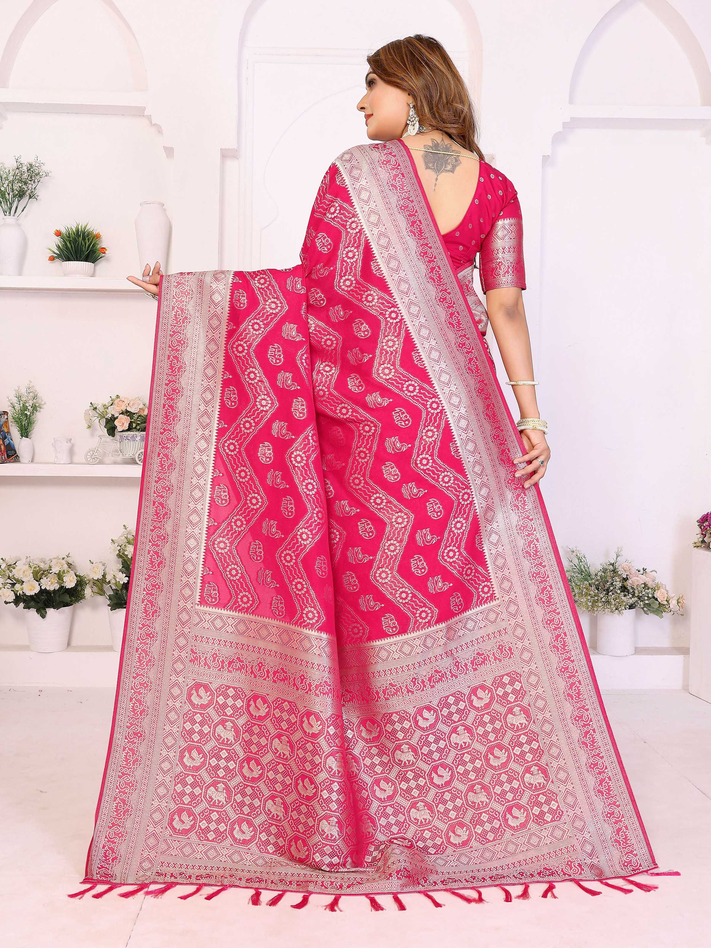 Aastha Fashion Magenta Georgette Silk Leheriya With Elegant Zari Weaving Saree