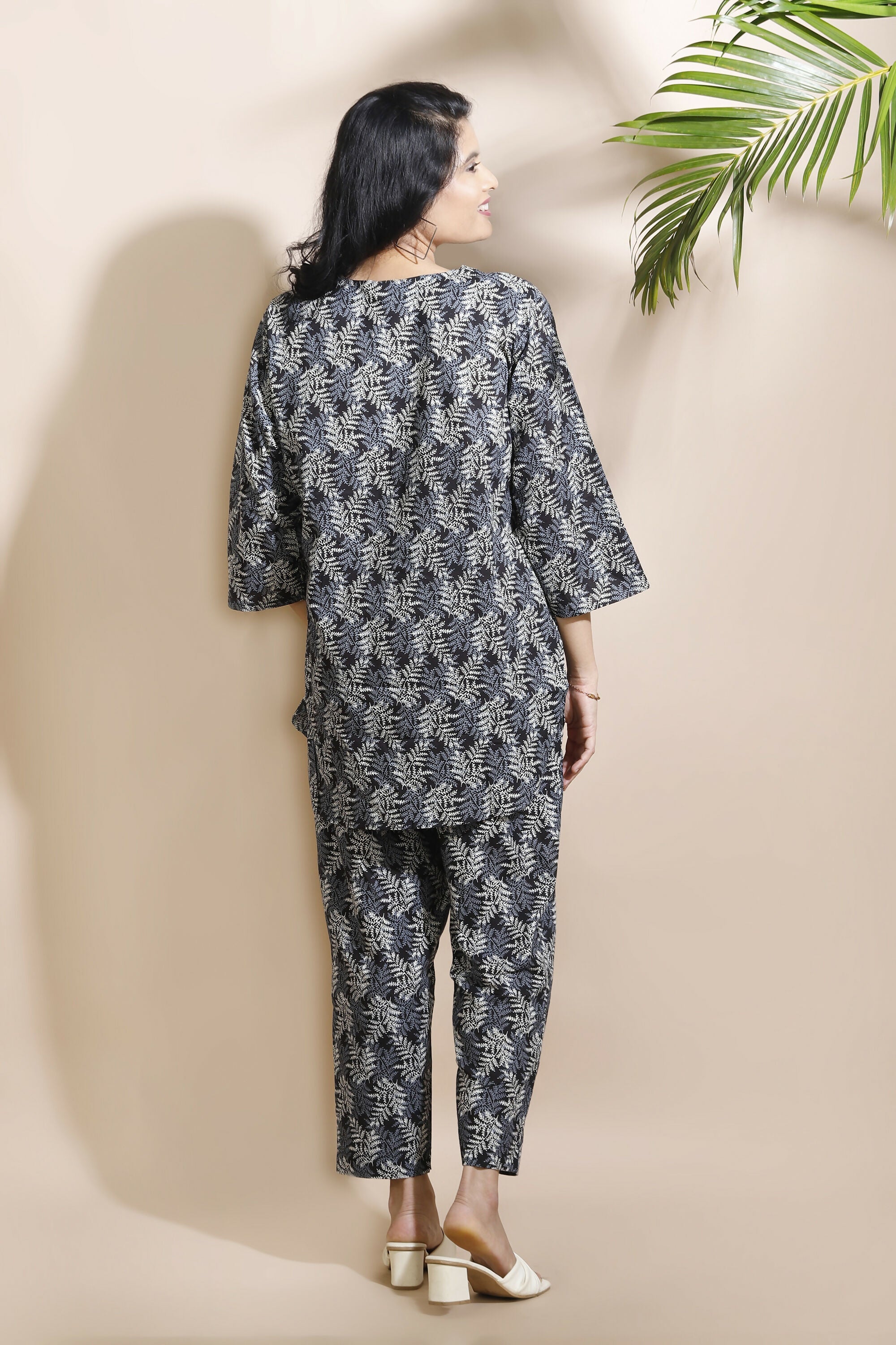 Breathables Abstract Cotton Co-Ord Set – Black
