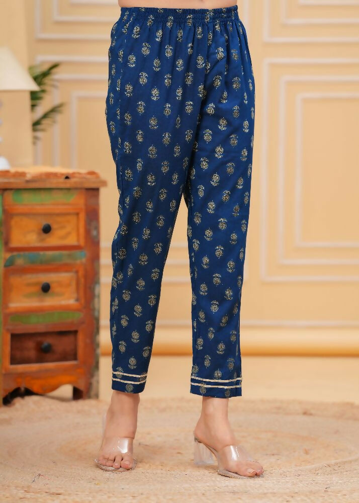 Jaimini Women Cotton Printed Round Neck Calf Length Flared Kurta Pant And Dupatta Set