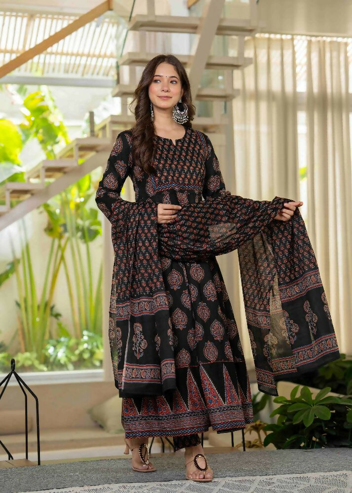Jaimini Women Cotton Printed Round Neck 3/4 Sleeves Calf Length Flared Kurta Pant And Dupatta Set
